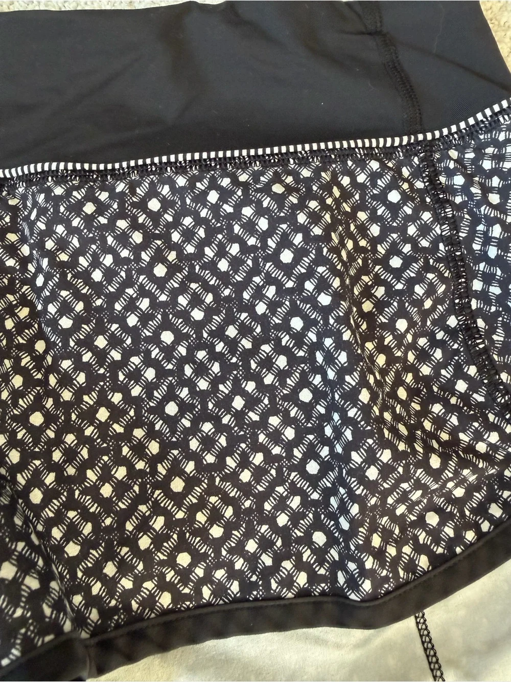 Lululemon Size 6 Speed Short 4-way Stretch 2.5